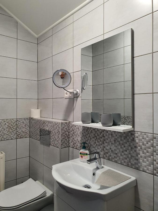 Bed and Breakfast Monostor Panzio Комаром Экстерьер фото